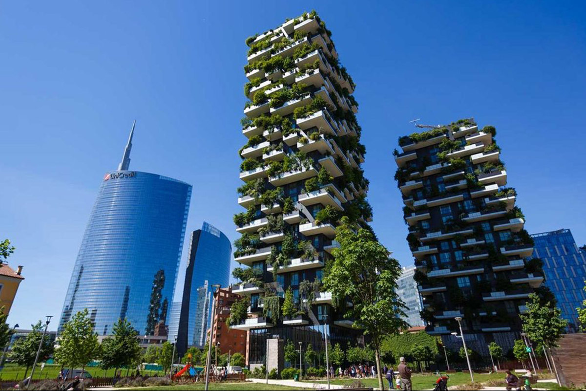 Italian vertical forest typology: Luciano Pia's 25 Verde in Turin and Stefano Boeri's Bosco Verticale in Milan