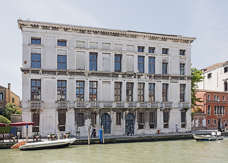 Palazzo Manfrin, photographed exterior