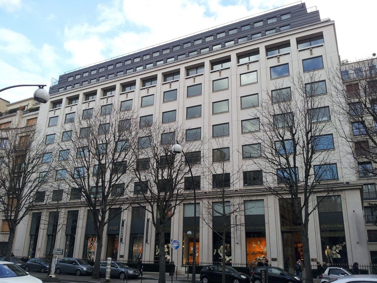 LVMH brand portfolio shift with the Marc Jacobs Manhattan flagship marking the end of the Bernard Arnault ownership era